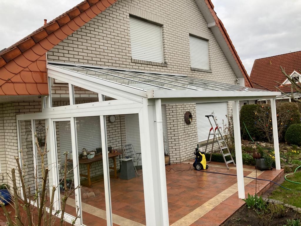 Terrassen Glasdach nach der Reinigung